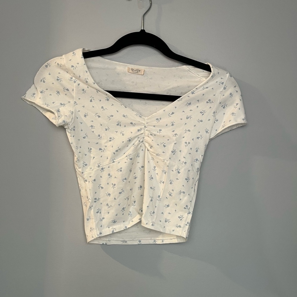 Brandy Melville short sleeve v-neck